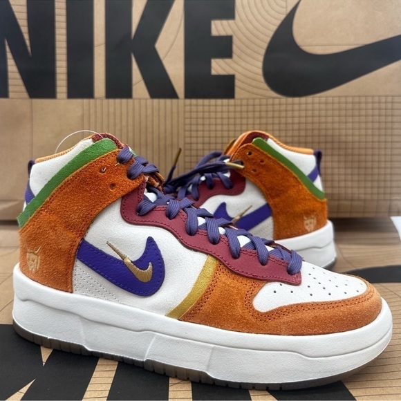 W NIKE DUNK HI SAIL/CANYON PURPLE - Picture 6 of 15